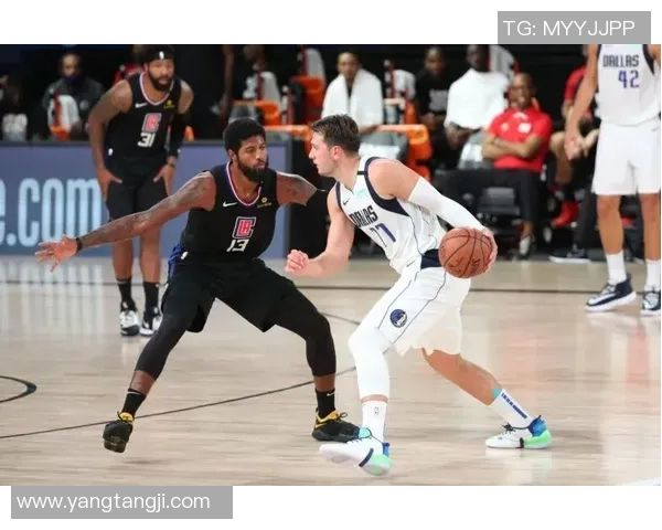 雷霆与小牛激战G2赛季对决精彩回顾与分析